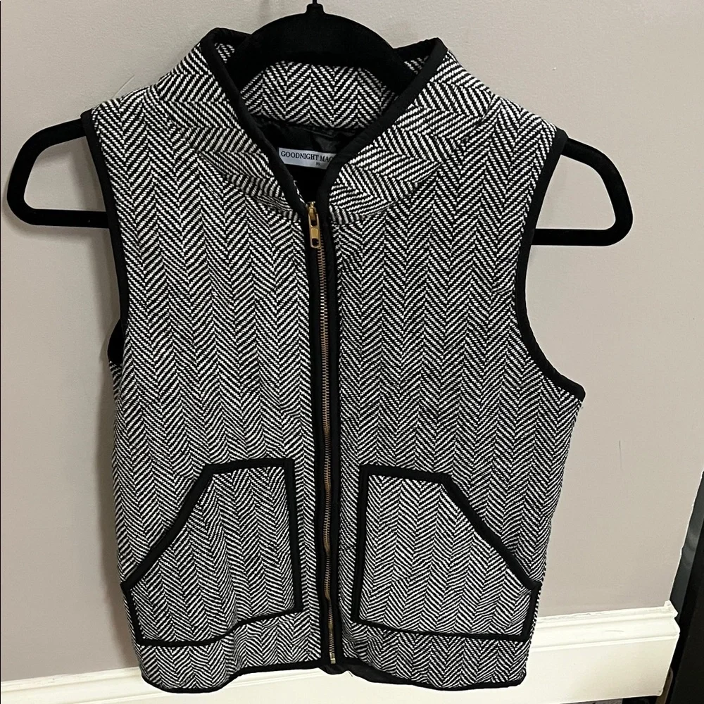 Goodnight Macaroon Black and White Herringbone Vest - Picture 1 of 4